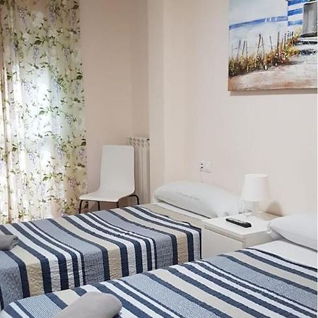 Hotel Javier Pedrouzo Sleeping Group Extérieur photo